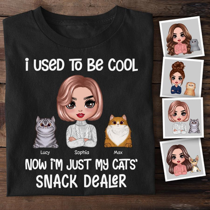 Snack Dealer Cat Mom Personalized T-shirt TS-NB1235