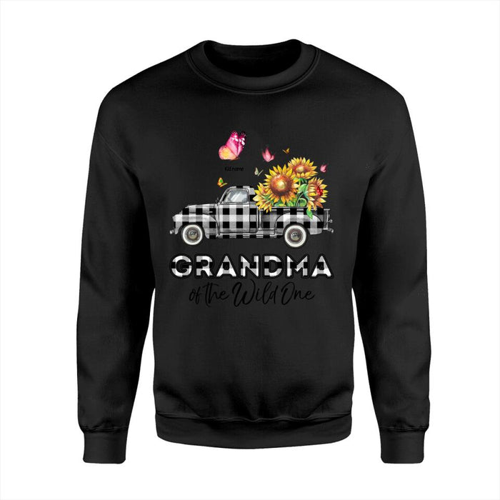 Grandma Of The Wild Ones Personalized T-shirt TS-NN1595