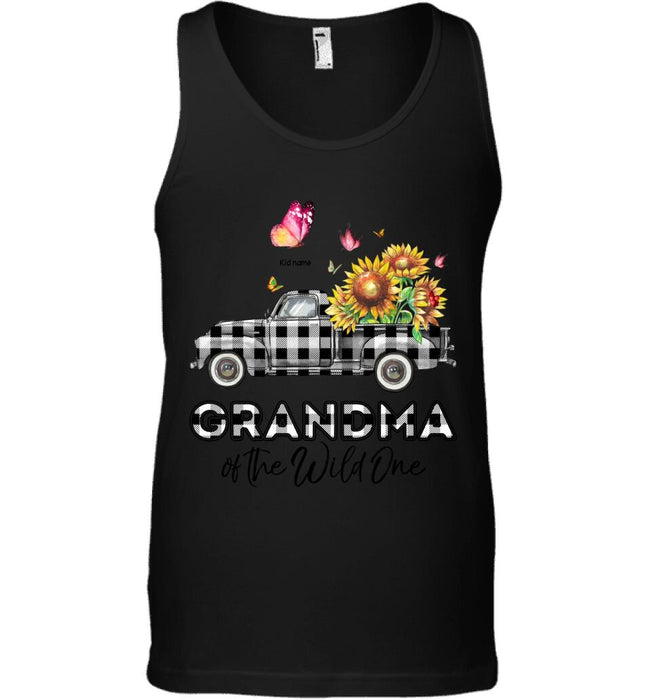 Grandma Of The Wild Ones Personalized T-shirt TS-NN1595