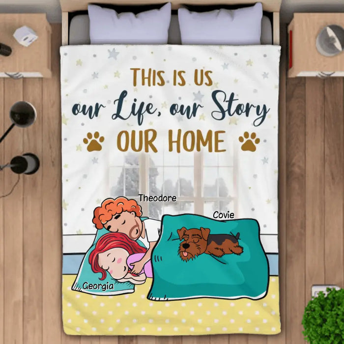 We Just Want To Stay In Bed And Cuddle With Our Dogs - Personalized Blanket - Dog Lovers B - TT3558