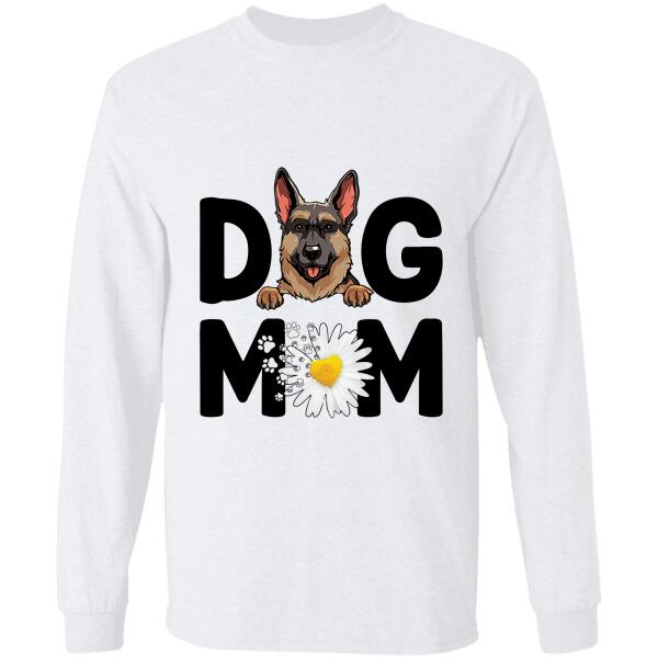 "Dog Mom Daisy" dog personalized T-Shirt