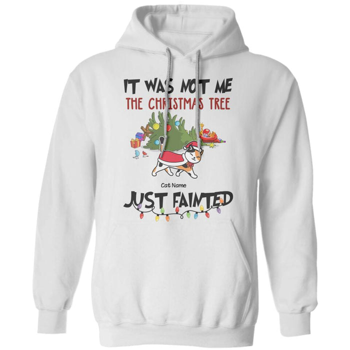 It’s Wasn’t Me The Christmas Tree Just Fainted Personalized T-Shirt TS-PT2215