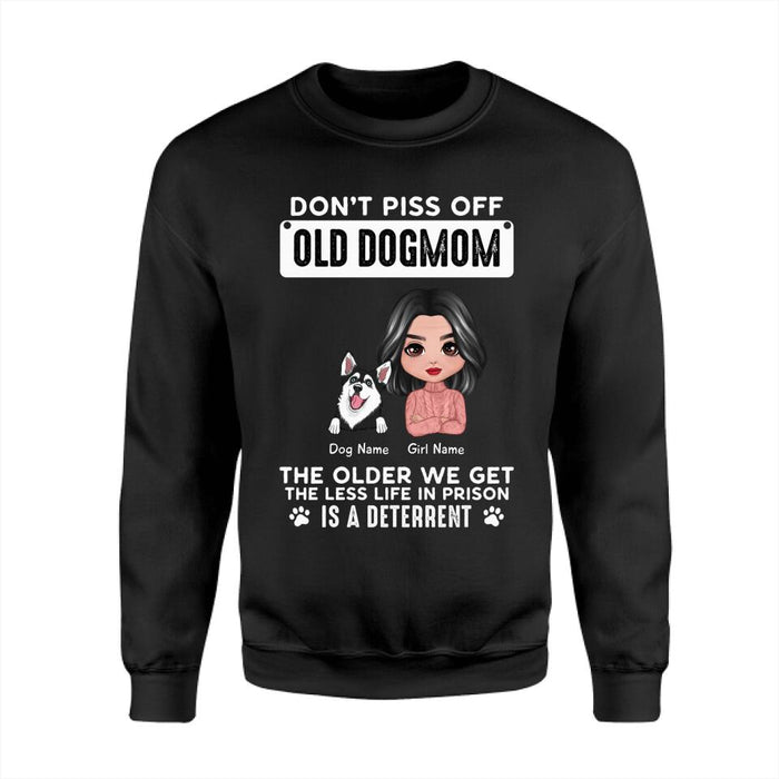 Don't Piss Off An Old DogMom Personalized T-shirt TS-NB2219